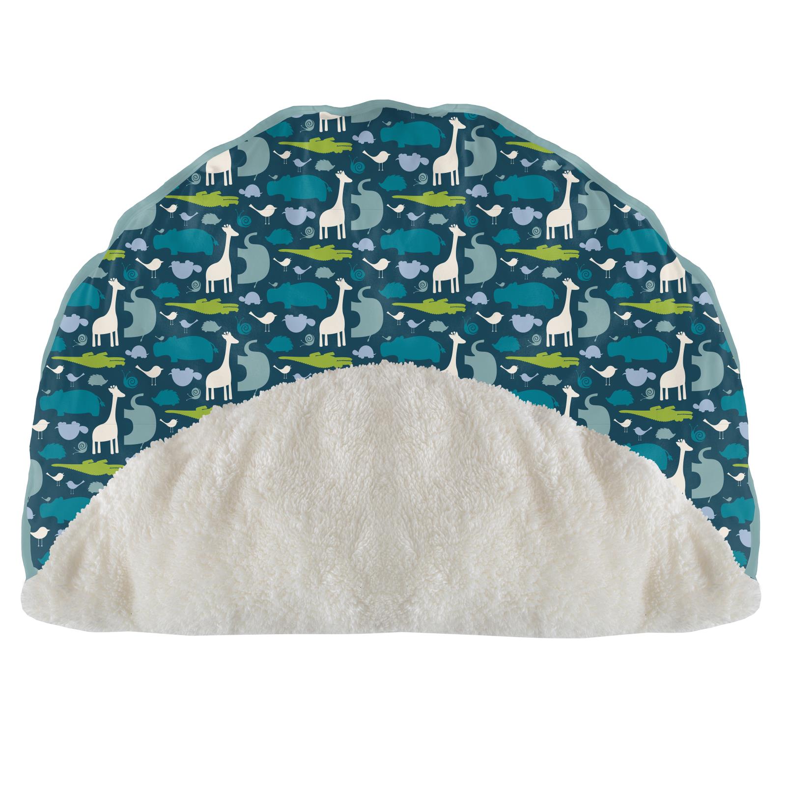 Print SherpaLined Fluffle Playmat in Peacock MultiAnimal