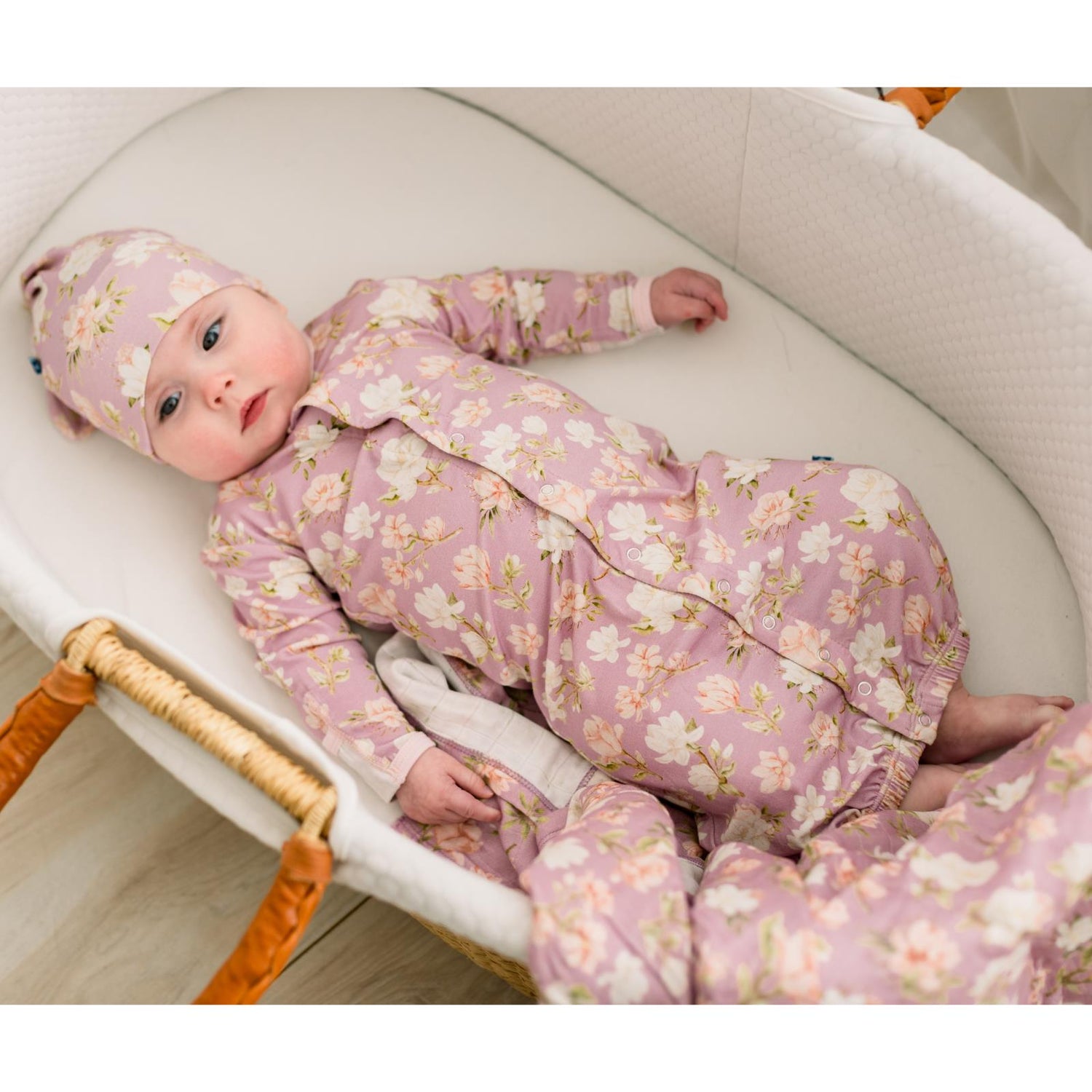 Print Layette Gown Converter & Single Knot Hat Set in Sweet Pea Spring Floral (362106)