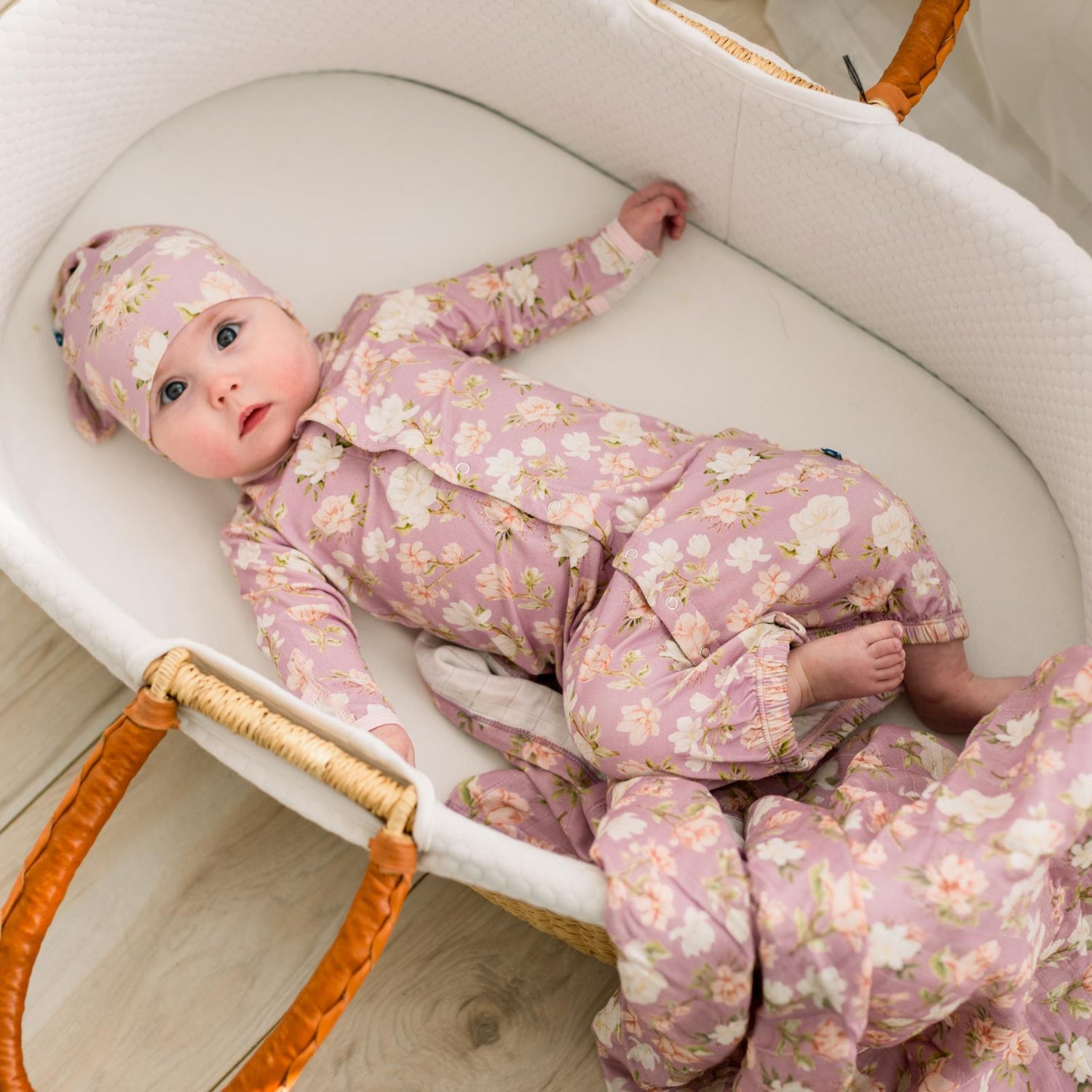 Print Layette Gown Converter & Single Knot Hat Set in Sweet Pea Spring Floral (362117)