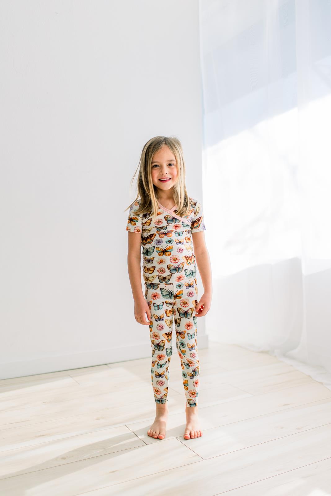 Print Short Sleeve Kimono Pajama Set in Botanical Butterflies (378057)