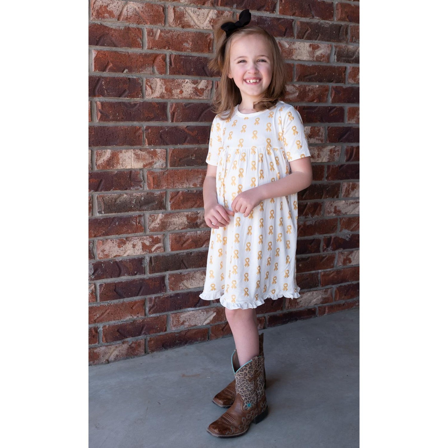 Print Short Sleeve Swing Dress in Gold Ribbon (264723)