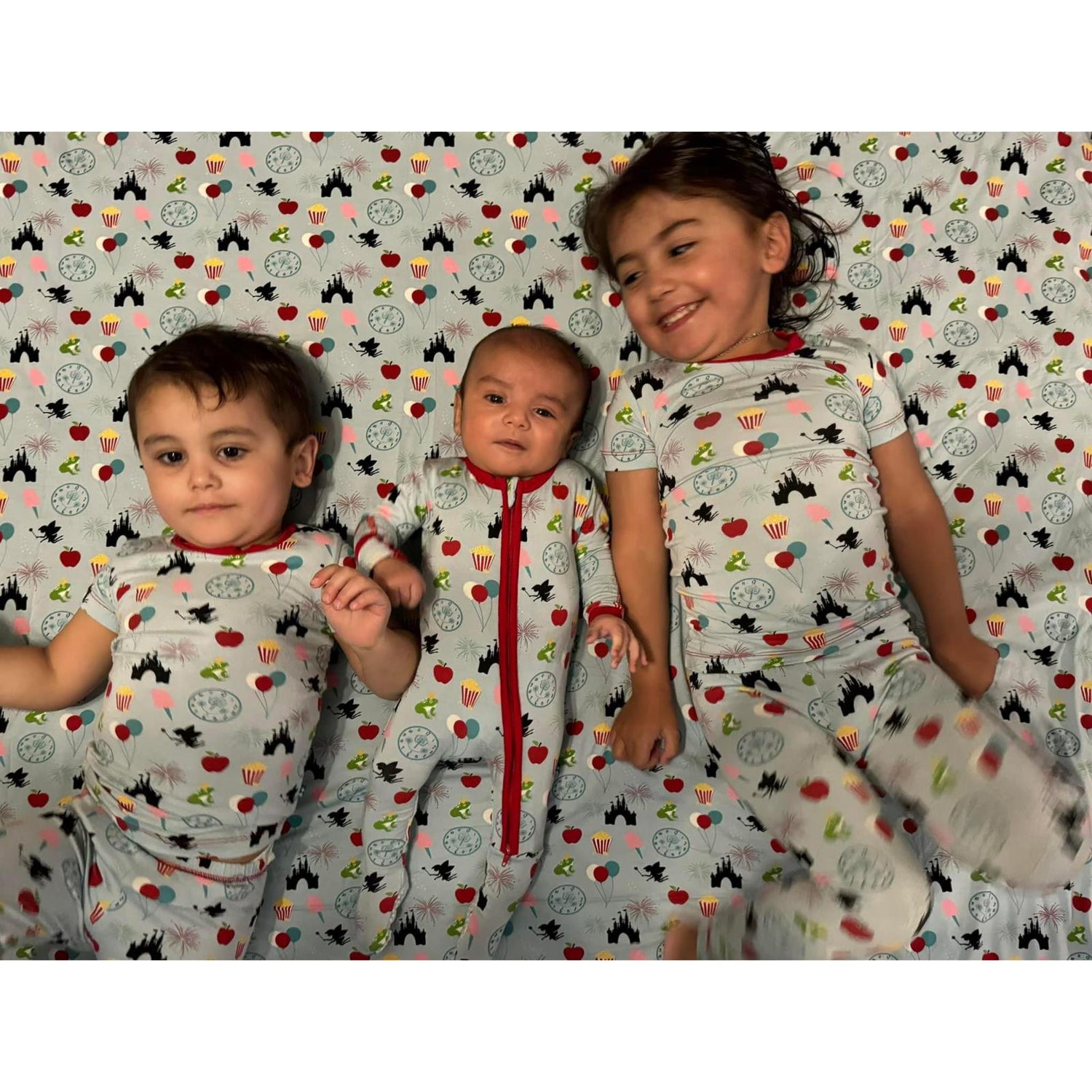 Print Short Sleeve Pajama Set in Spring Sky Theme Park (341057)