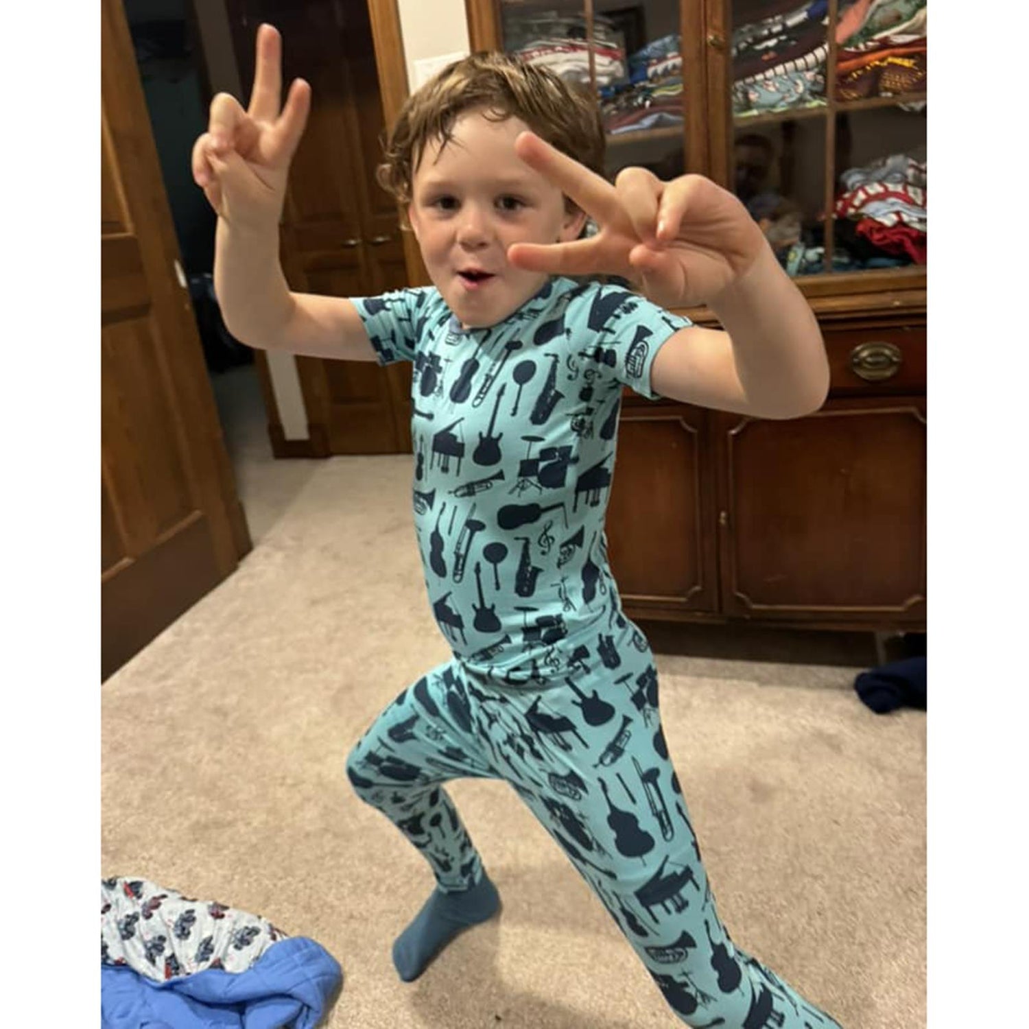 Print Short Sleeve Pajama Set in Iceberg Jazz Band (341052)