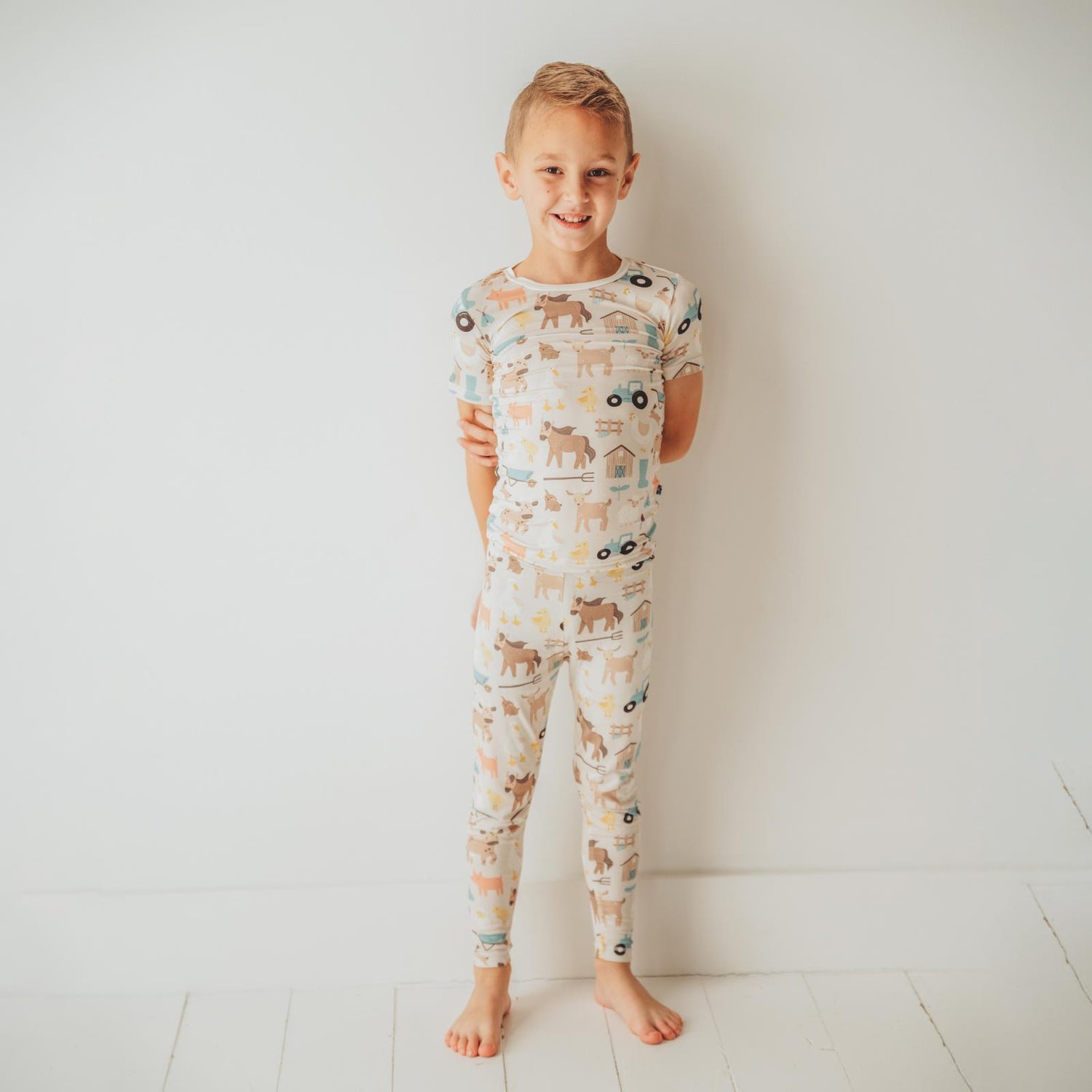 Print Short Sleeve Pajama Set in Latte Morning on the Farm (314091)
