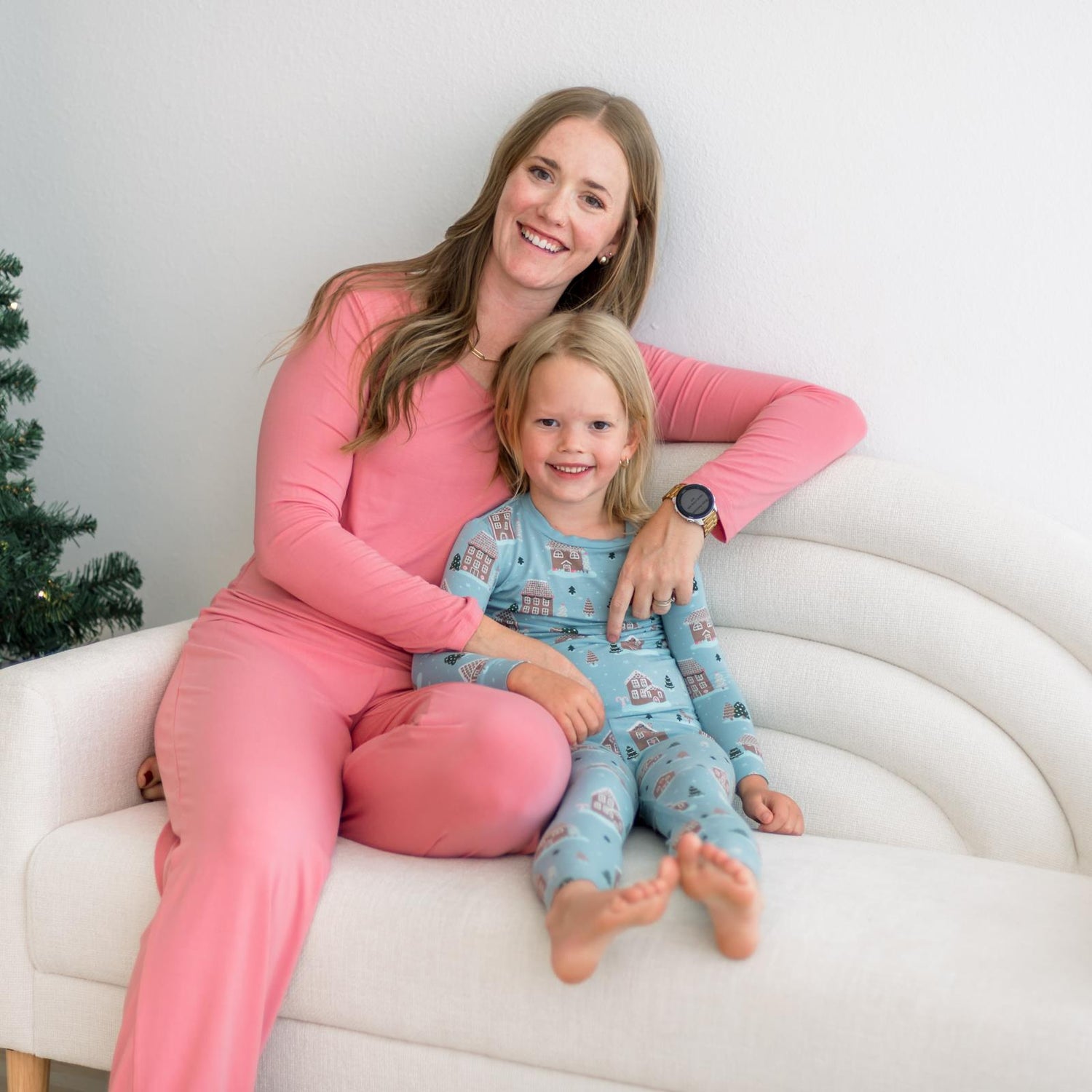 Print Long Sleeve Pajama Set in Stormy Sea Gingerbread Town (370860)