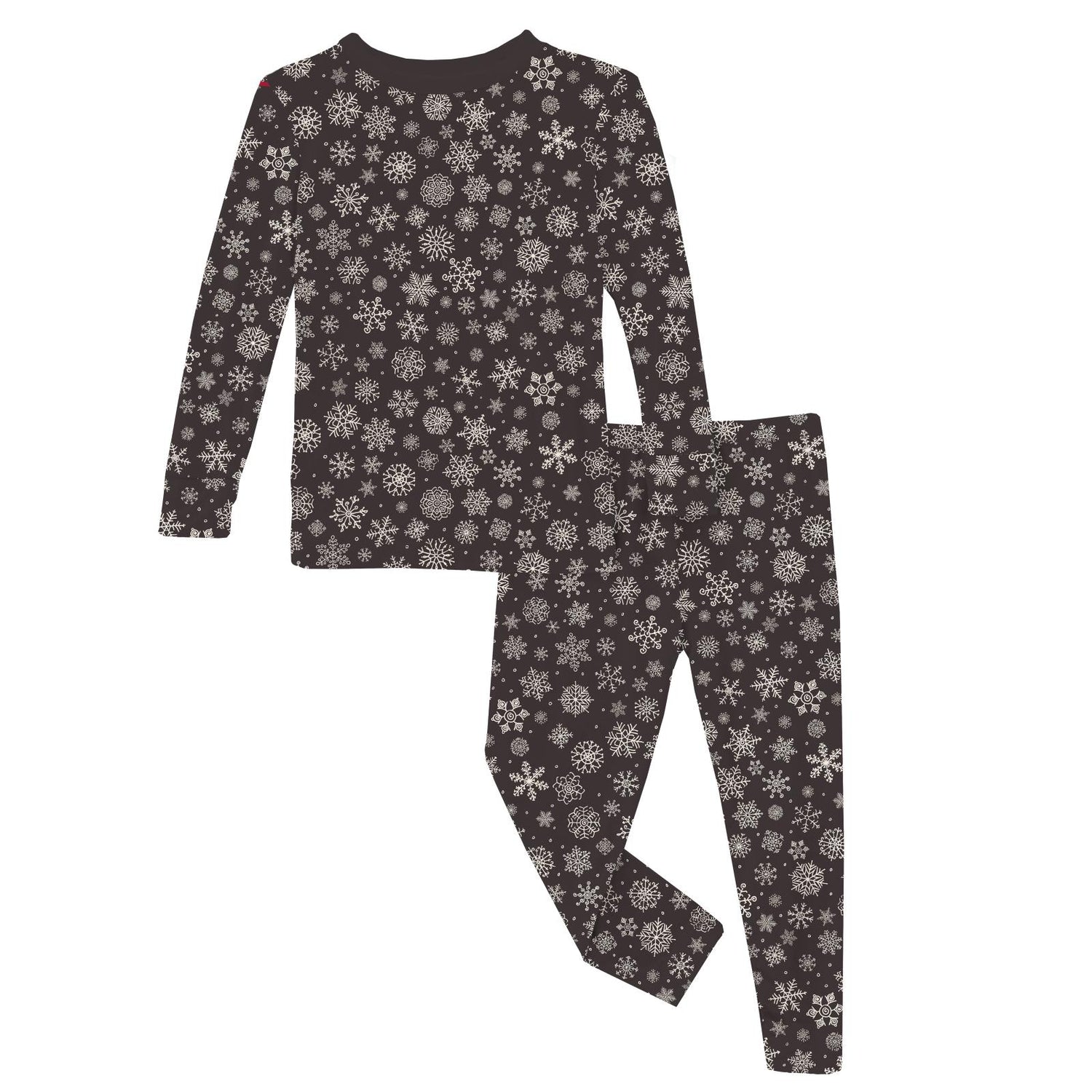 Print Long Sleeve Pajama Set in Chalkboard Snowflakes (370915)