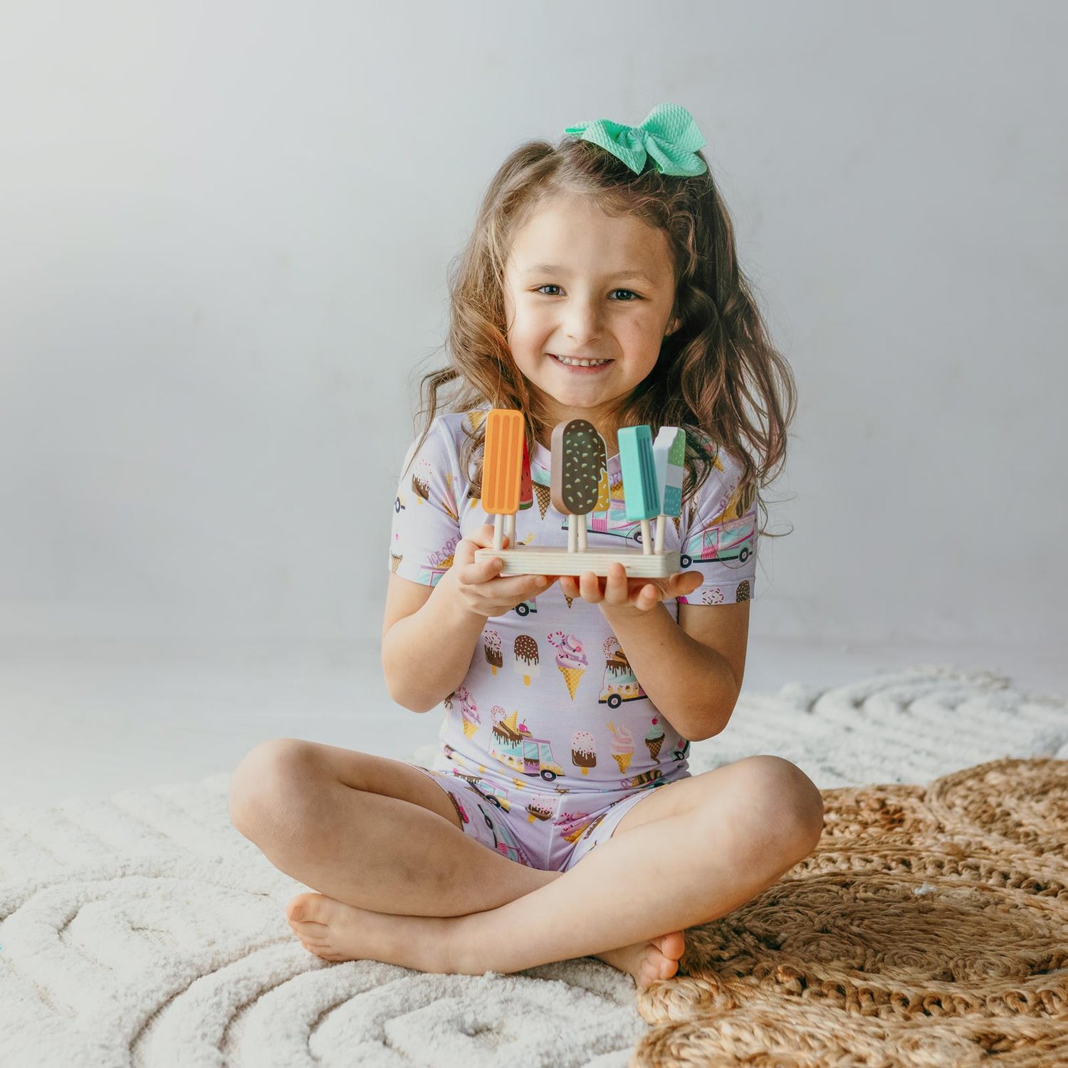 Print Short Sleeve Pajama Set with Shorts in Thistle Ice Cream Truck (337652)