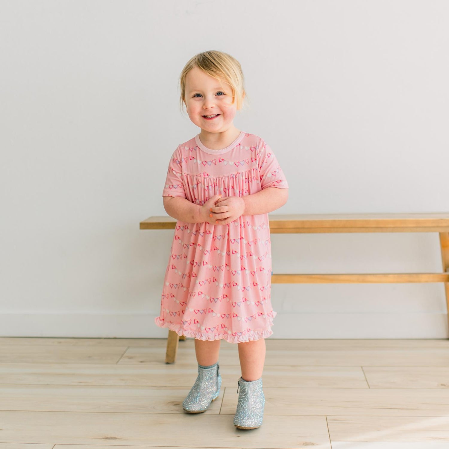 Print Short Sleeve Swing Dress in Baby Rose Heart Bunting (370610)