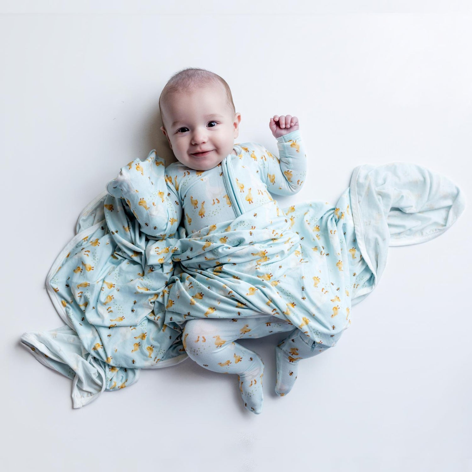 Print Footie with 2 Way Zipper in Spring Sky Feeding Ducks (335667)