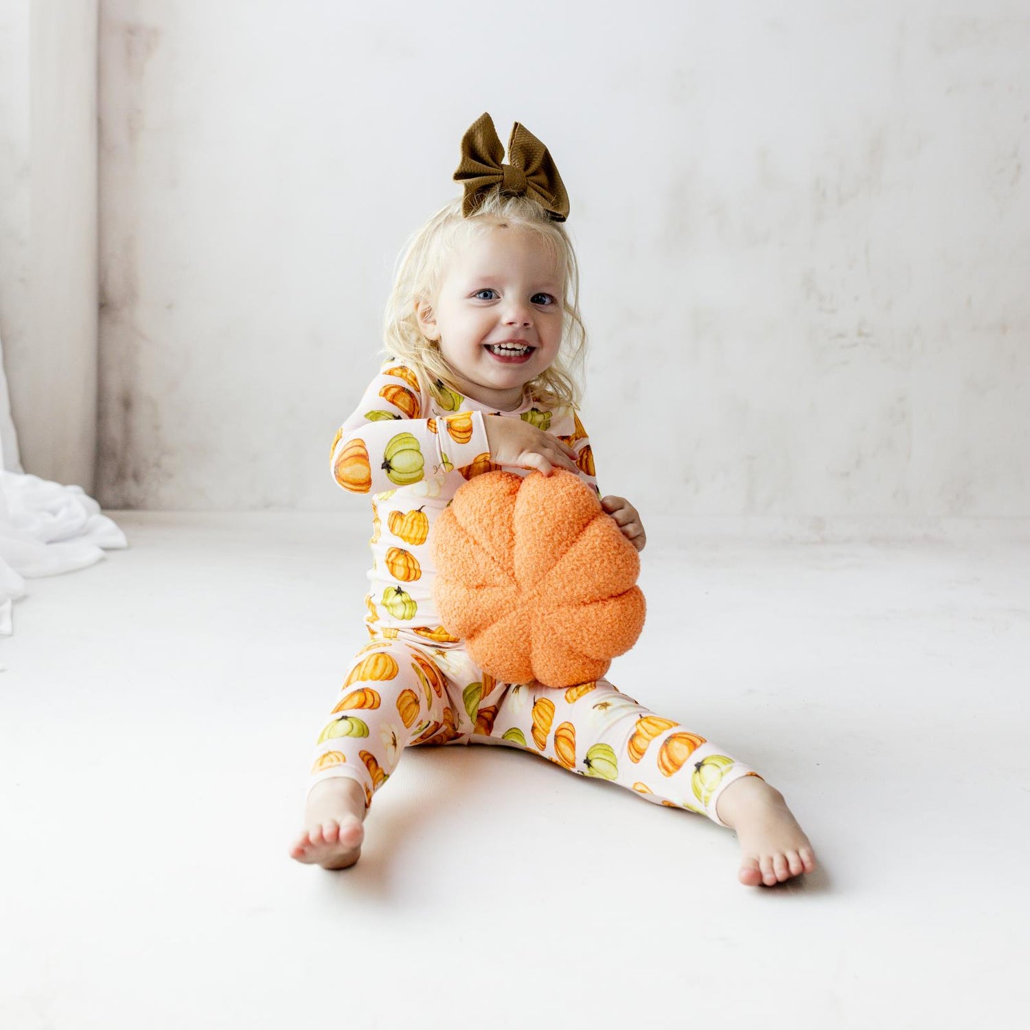 Print Long Sleeve Pajama Set in Baby Rose Pumpkin Patch (364298)