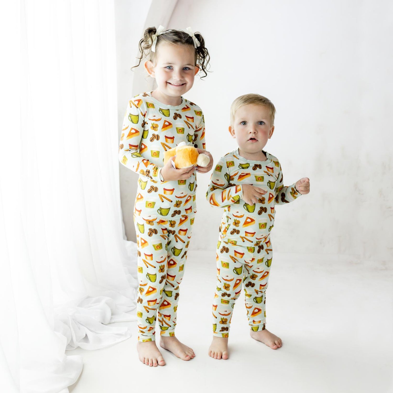 Print Long Sleeve Pajama Set in Aloe Pumpkin Spice (364293)
