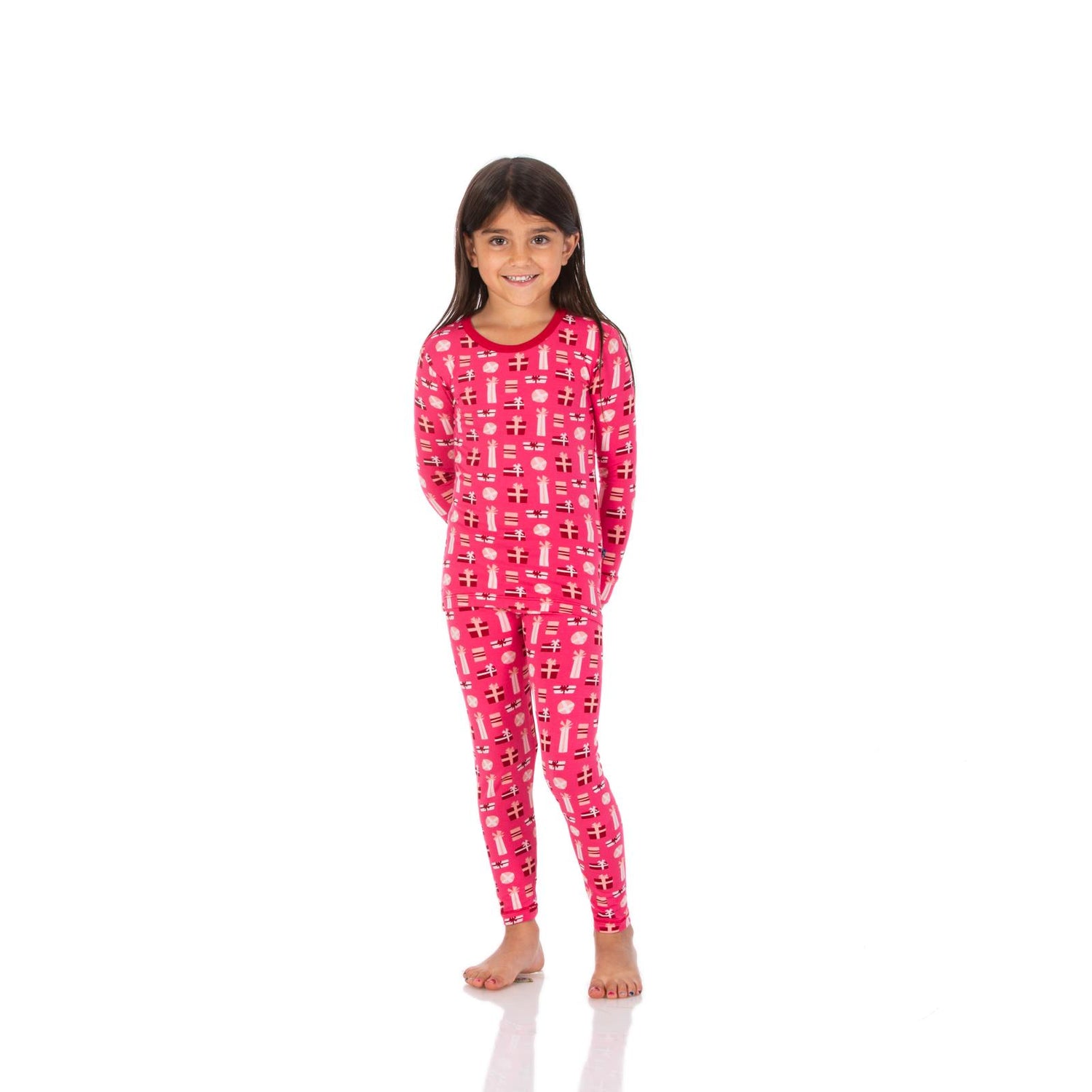 Print Long Sleeve Pajama Set in Winter Rose Presents