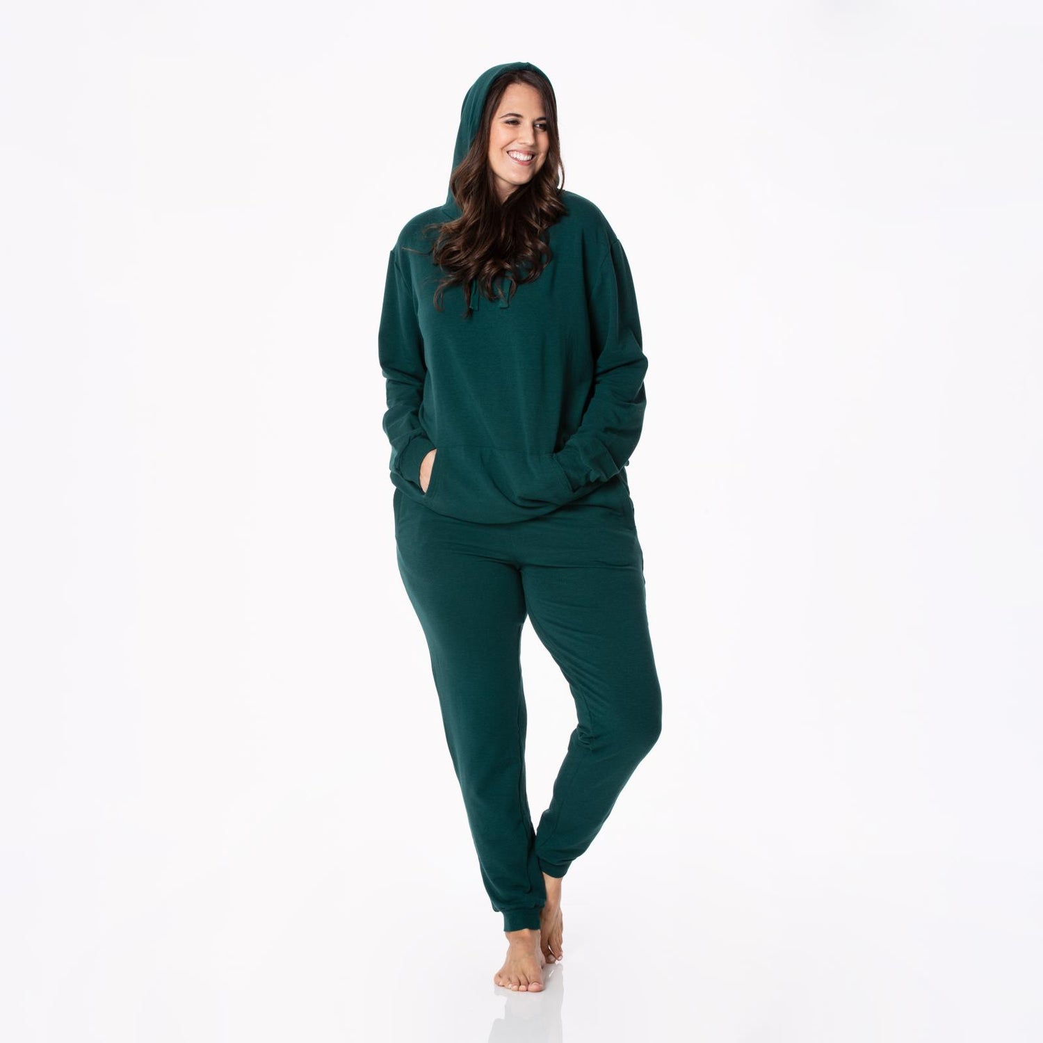 Women's Solid Fleece Kangaroo Pocket Pullover in Pine